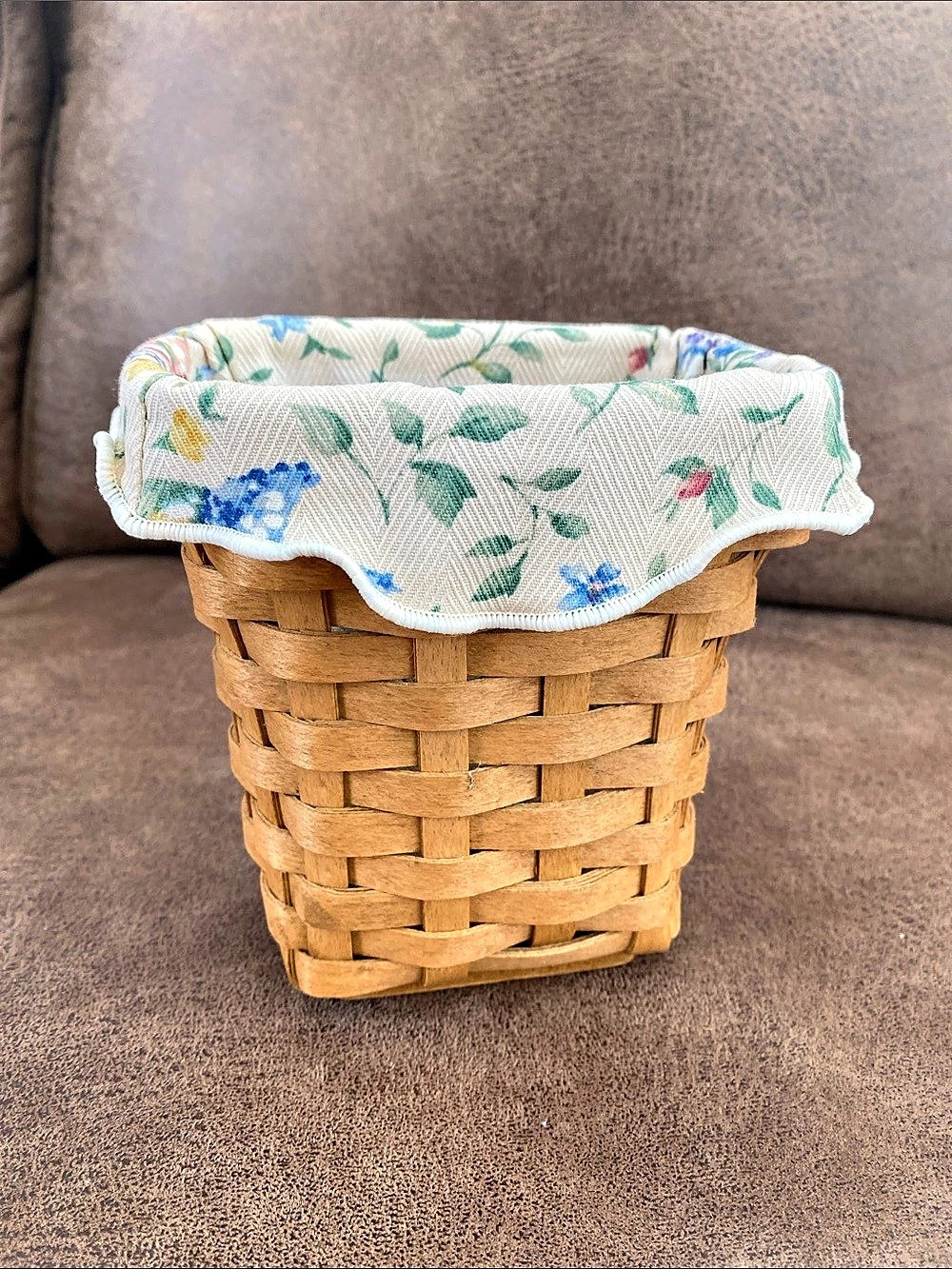 Longaberger 1998 Horizon of Hope Basket Floral with Liner